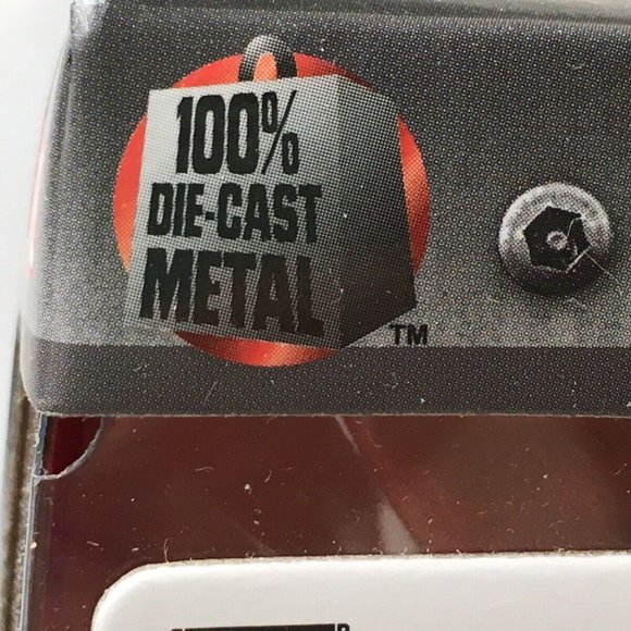 Lootcrate - Metals: Die Cast - X-Men - 4” Logan / Wolverine Figure - Used - Picture 2 of 4